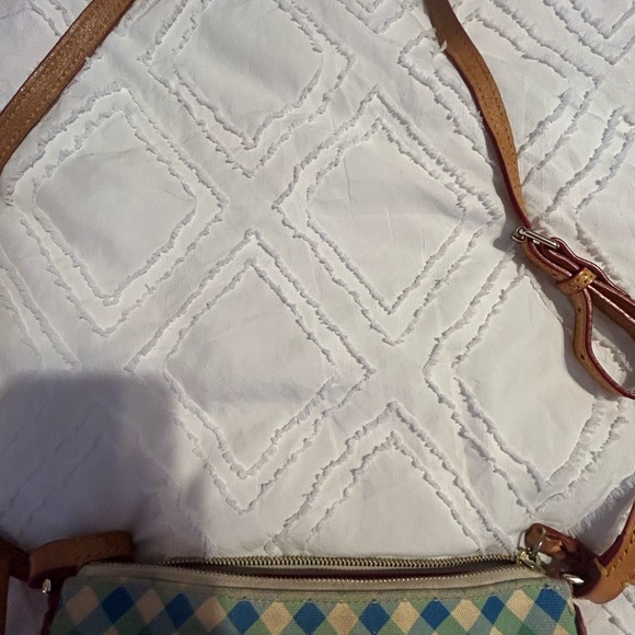 Dooney and Bourke crossbody bag - Picture 7 of 11